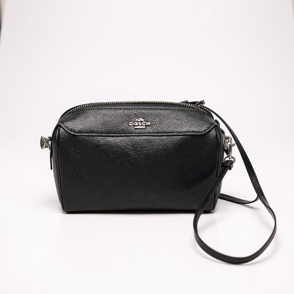 Coach Handbags - Coach Black Pebbled Leather Crossbody Bag Silver Hardware Adjustable Strap
